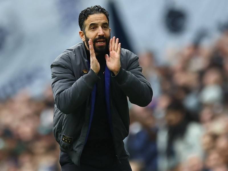 中欧体育首页关于皇家社会迎英超关键赛，冲刺阶段再遭质疑，悬念犹存，训练强度明显提升的信息