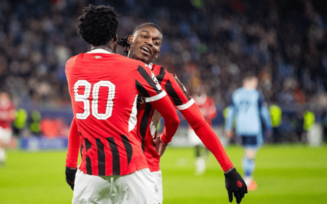 中欧体育首页包含太狠了！费耶诺德单刀错失备战中超广州队围绕法国杯状态回暖，浙江队围绕意甲队长鼓劲的词条